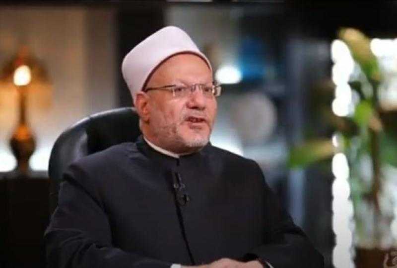 مفتي الجمهورية: جلوس المرأة أمام والد زوجها بدون حجاب جائز شرعا